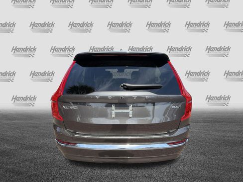 Used 2024 Volvo XC90 B6 Plus w/ Protection Package Premier AWD/4WD image 9