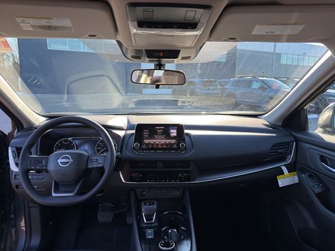 New 2026 Nissan Rogue SV image 28