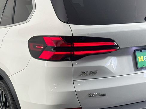 Used 2024 BMW X5 sDrive40i w/ Premium Package RWD image 36