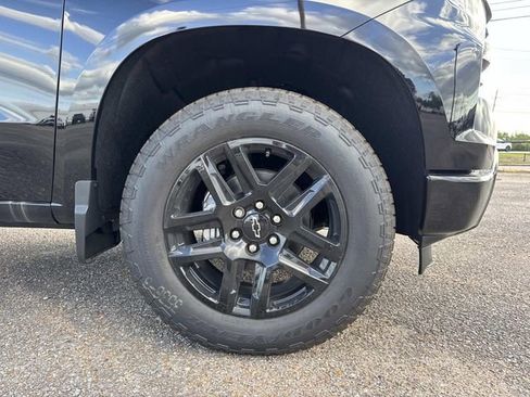 New 2026 Chevrolet Silverado 1500 RST w/ RST Select Package AWD/4WD image 7