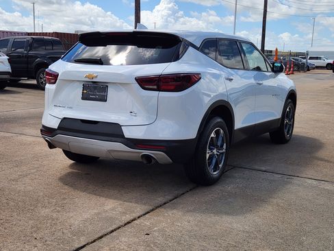 Used 2025 Chevrolet Blazer LT AWD/4WD image 6