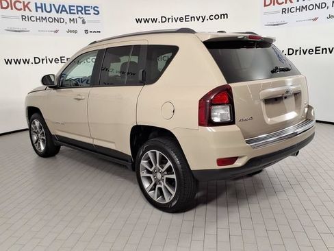 Used 2017 Jeep Compass High Altitude AWD/4WD image 6