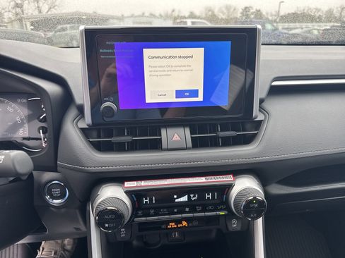 New 2025 Toyota RAV4 XLE w/ Convenience Package FWD image 19