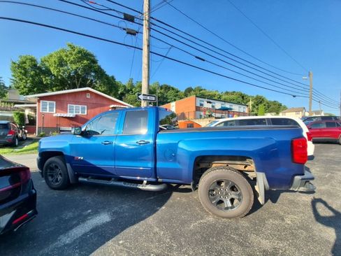 Used 2019 Chevrolet Silverado 1500 LT w/ All Star Edition AWD/4WD image 4