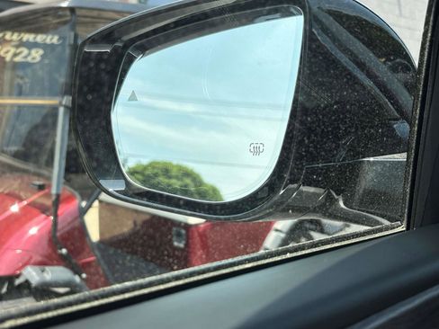 Used 2022 Jeep Grand Cherokee Overland w/ Adv Protech Group III image 29