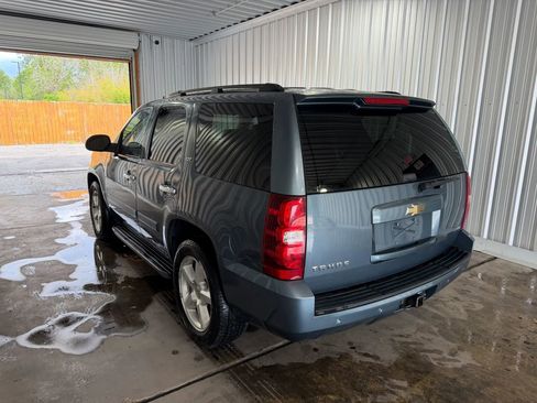 Used 2008 Chevrolet Tahoe LTZ w/ LTZ Preferred Equipment Group RWD image 2