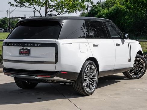 New 2026 Land Rover Range Rover Long Wheelbase SE AWD/4WD image 9