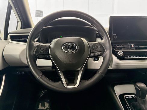 Certified 2025 Toyota Corolla SE image 31