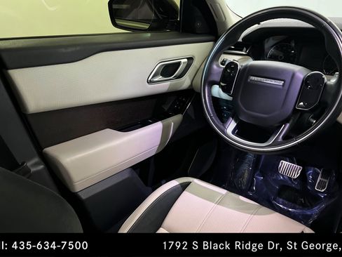 Used 2020 Land Rover Range Rover Velar R-Dynamic S image 11