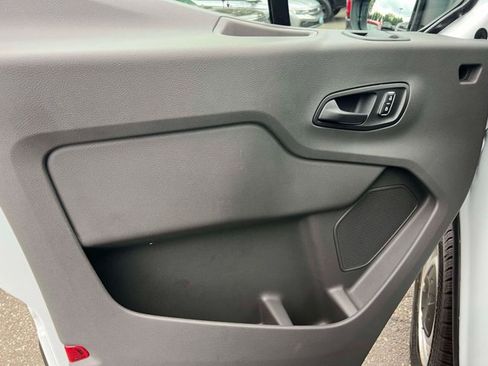 Used 2026 Ford Transit 250 148 Medium Roof RWD image 16