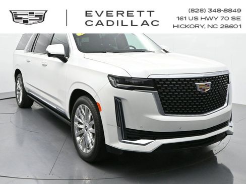 Certified 2024 Cadillac Escalade ESV Premium Luxury w/ Performance Package AWD/4WD image 1