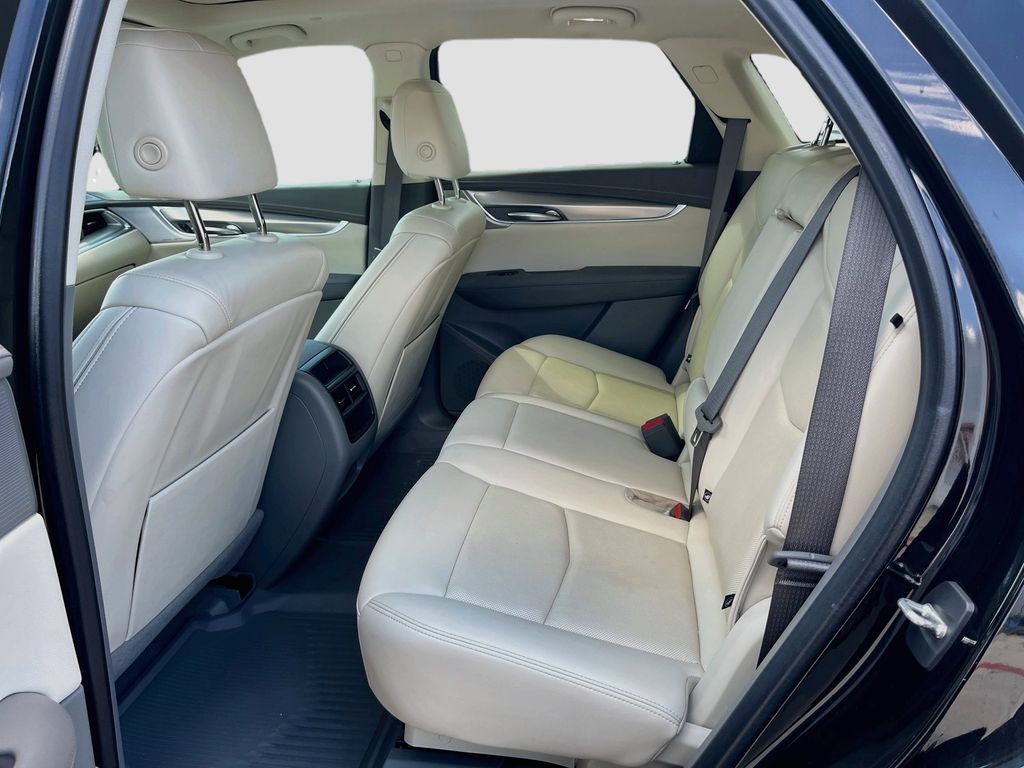 Used 2022 Cadillac XT5 Premium Luxury w/ LPO, Floor Liner Package FWD image 26