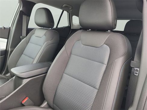 New 2026 Chevrolet Trax LT image 23