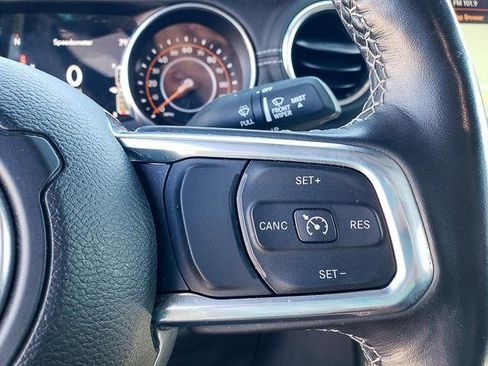 Used 2021 Jeep Wrangler Unlimited Sahara image 19