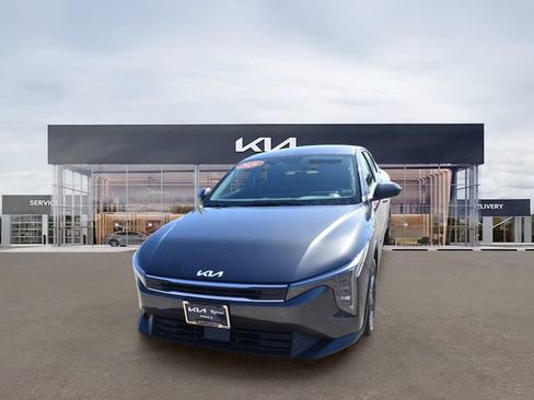 New 2026 Kia K4 FWD image 8
