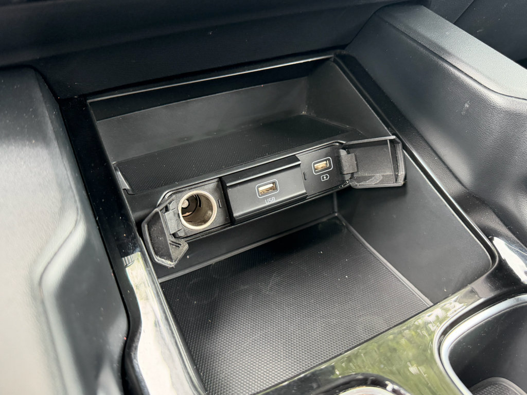 Used 2022 Kia Telluride LX AWD/4WD image 16