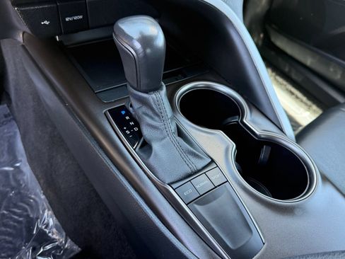 Used 2024 Toyota Camry SE FWD image 24