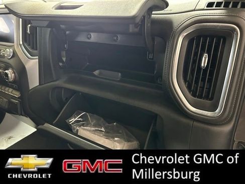 Used 2019 GMC Sierra 1500 SLE w/ SLE Value Package AWD/4WD image 32