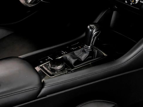 Used 2019 MAZDA MAZDA3 Hatchback w/ Preferred Package FWD image 20