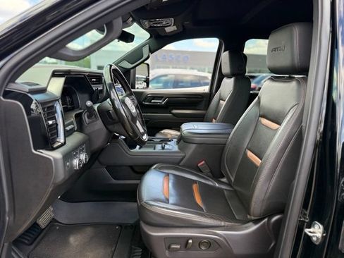 Used 2024 GMC Sierra 2500 AT4 w/ Technology Package AWD/4WD image 13
