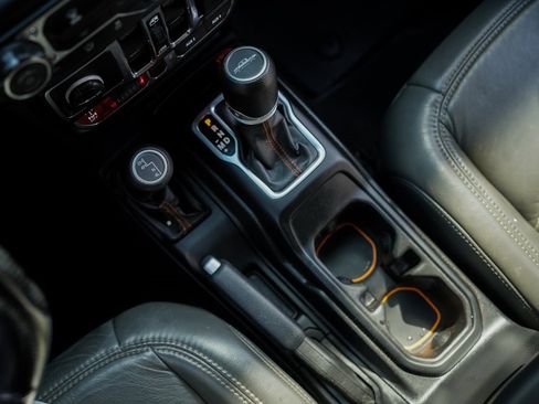 Used 2021 Jeep Gladiator Mojave w/ LED Lighting Group image 33