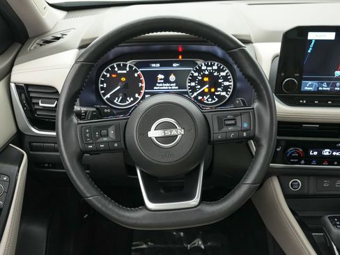 Used 2023 Nissan Rogue SL w/ SL Premium Package AWD/4WD image 14