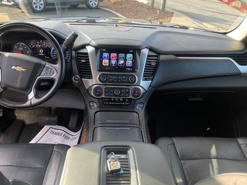 Used 2017 Chevrolet Suburban Premier image 13
