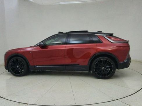 Used 2024 Cadillac Lyriq Sport image 67