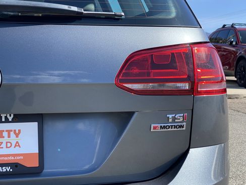 Used 2017 Volkswagen Golf Alltrack SEL image 29