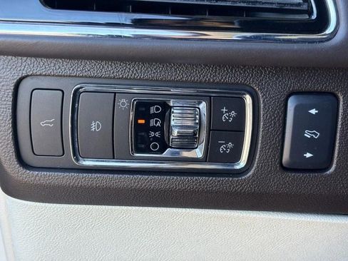 Used 2023 Lincoln Navigator L Black Label image 17