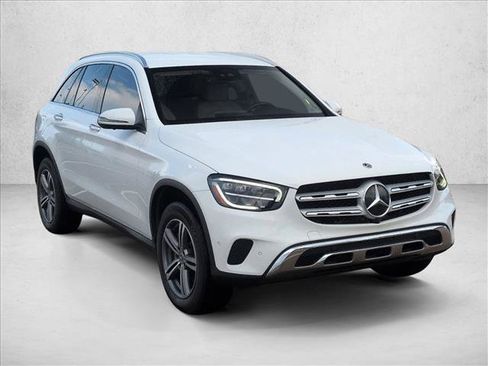 Used 2022 Mercedes-Benz GLC 300 image 3