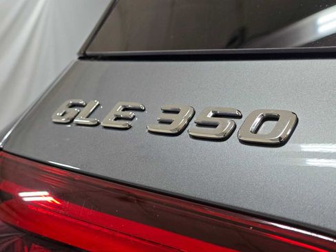 Used 2020 Mercedes-Benz GLE 350 4MATIC w/ Premium Package image 16