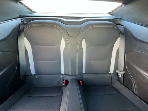 Used 2020 Chevrolet Camaro LT w/ Technology Package image 20