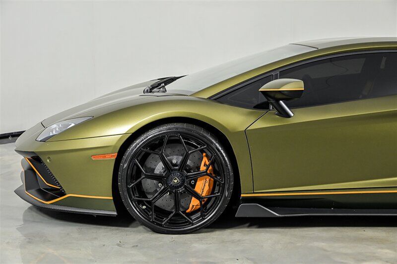 Used 2022 Lamborghini Aventador LP 780-4 Ultimae AWD/4WD image 7