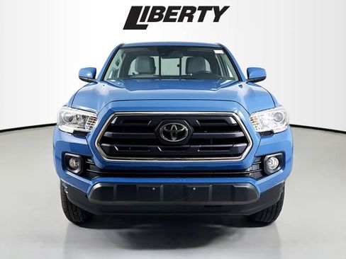 Used 2019 Toyota Tacoma SR5 image 2