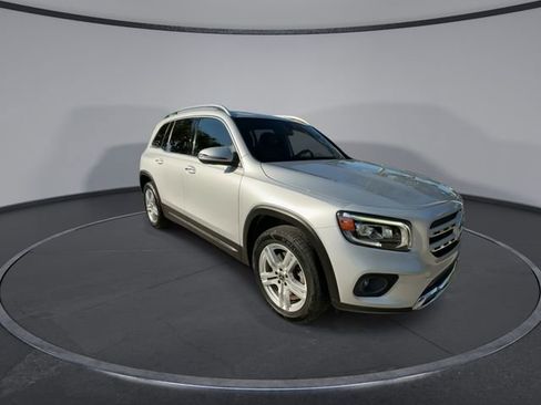 Used 2020 Mercedes-Benz GLB 250 image 2