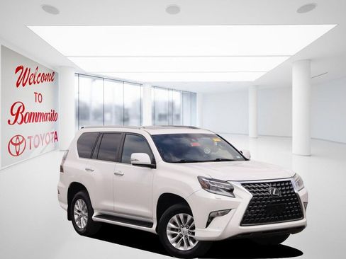 Used 2022 Lexus GX 460 Premium w/ Premium Plus Package AWD/4WD image 2