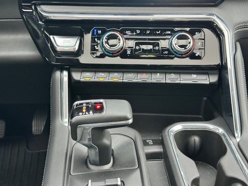 Certified 2023 GMC Sierra 1500 Denali AWD/4WD image 16