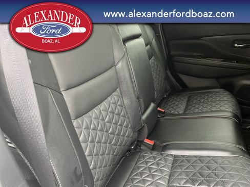 Used 2024 Nissan Murano Platinum w/ Cargo Package image 18