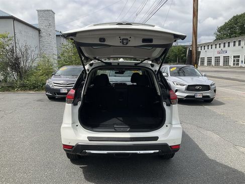 Used 2019 Nissan Rogue SV AWD/4WD image 12