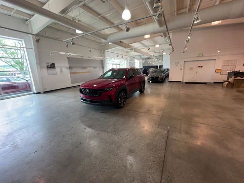 Used 2025 MAZDA CX-50 2.5 Hybrid w/ Premium Plus Pkg AWD/4WD image 16