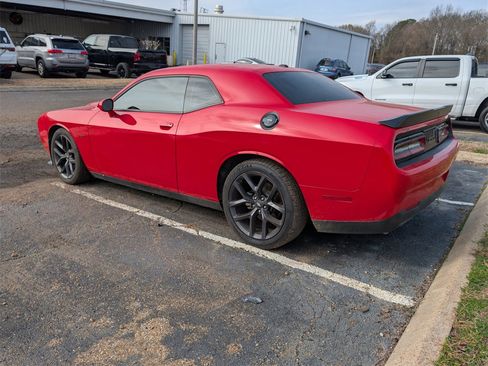 Used 2021 Dodge Challenger R/T w/ Blacktop Package image 4