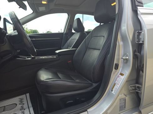 Used 2024 Nissan Altima 2.5 SL AWD/4WD image 9