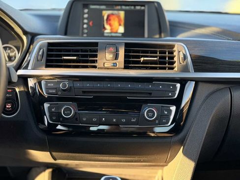 Used 2018 BMW 330i Sedan image 23