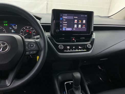 Used 2023 Toyota Corolla LE FWD image 33