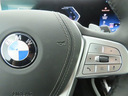 New 2026 BMW X7 xDrive40i w/ Premium Package image 12