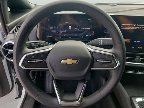 New 2026 Chevrolet Equinox EV LT image 25