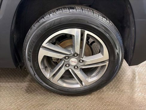 Used 2020 GMC Terrain SLT image 38