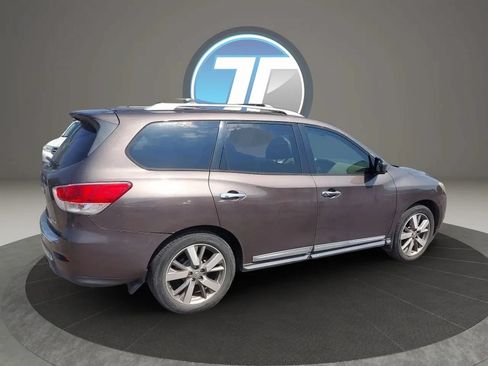 Used 2015 Nissan Pathfinder Platinum FWD image 5