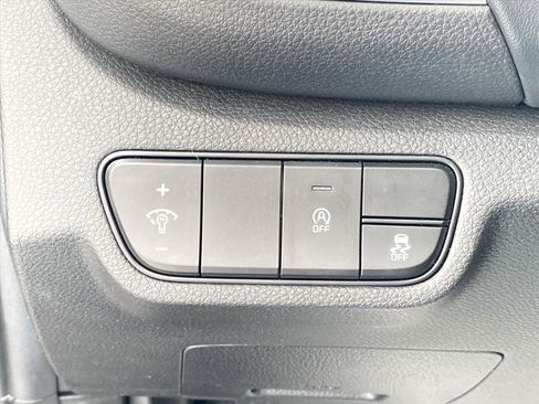 Certified 2024 Kia Seltos EX image 20